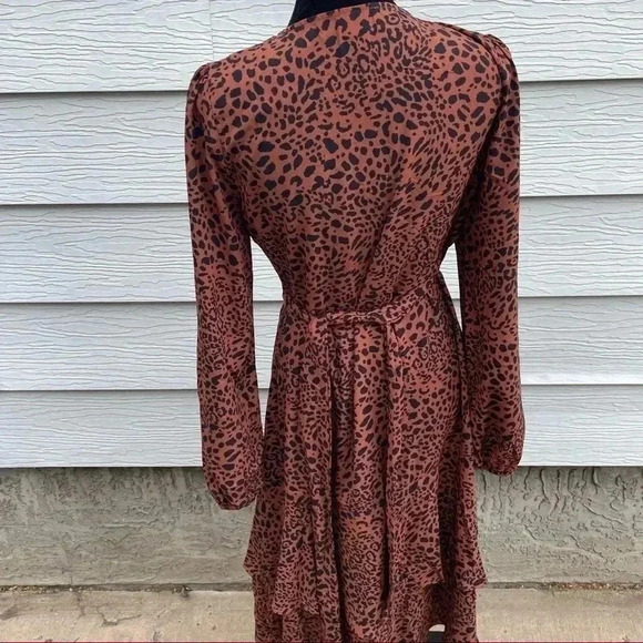 Everly Dress - Picture 2 of 6